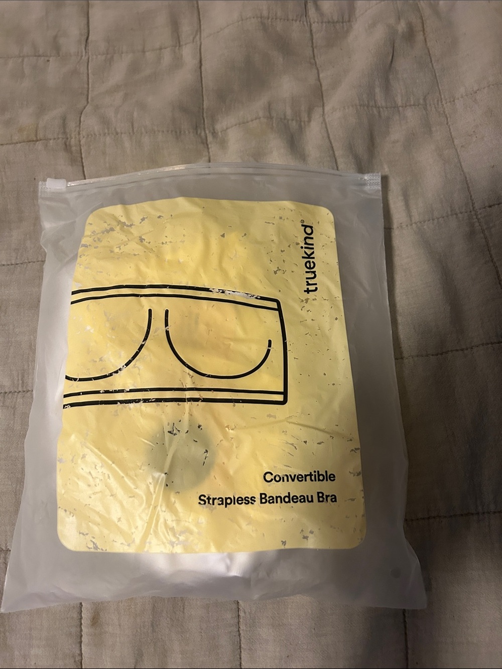 Truekind Convertible Strapless Bandeau Bra in White